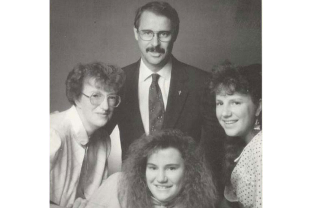 Dr. Everret Frost with his family